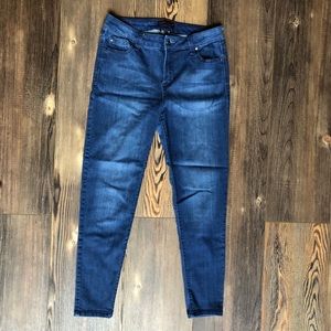 Celebrity Pink Jeggings